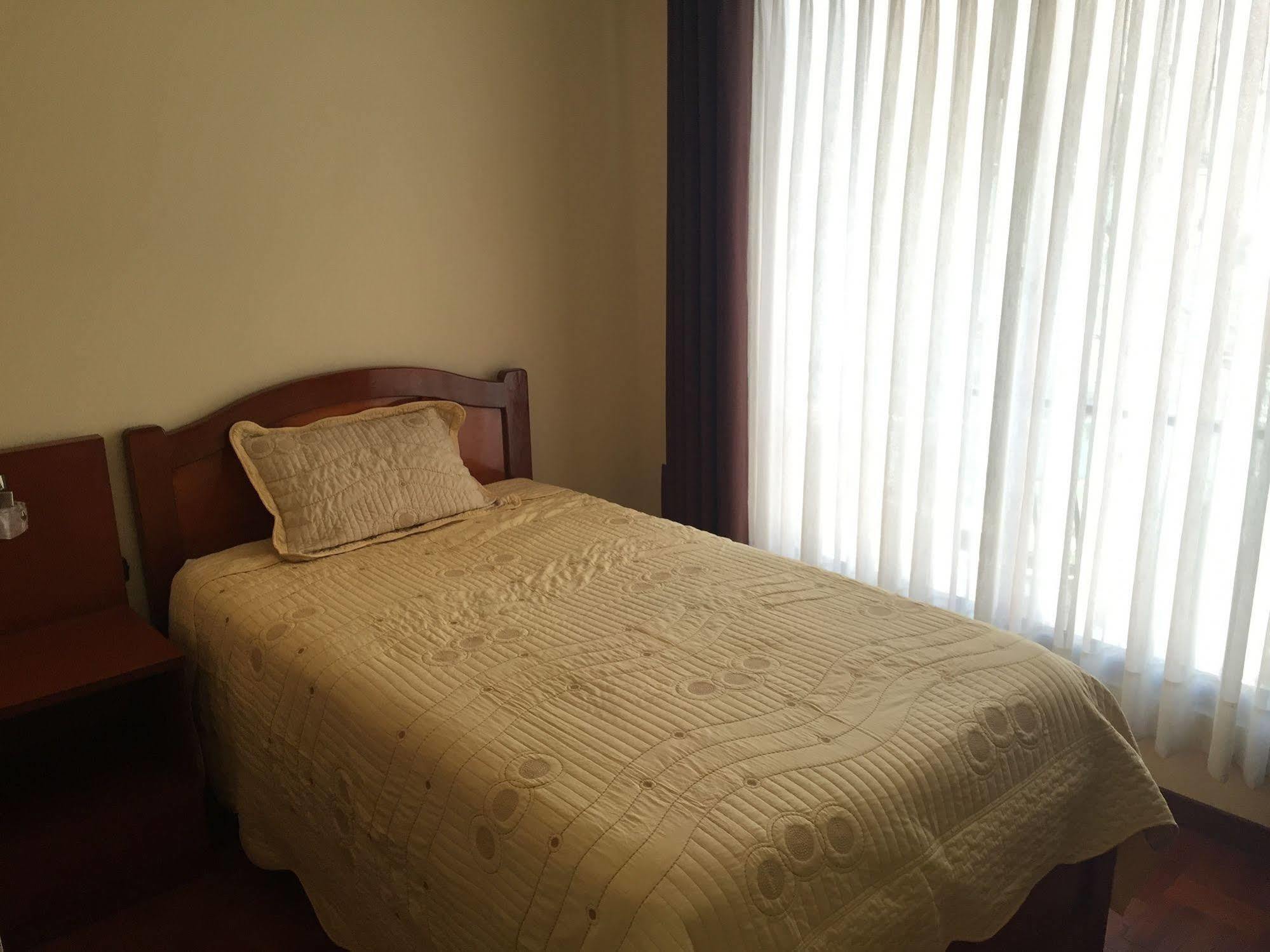 Residencial Alta Vista Bed & Breakfast ลาปาซ ภายนอก รูปภาพ
