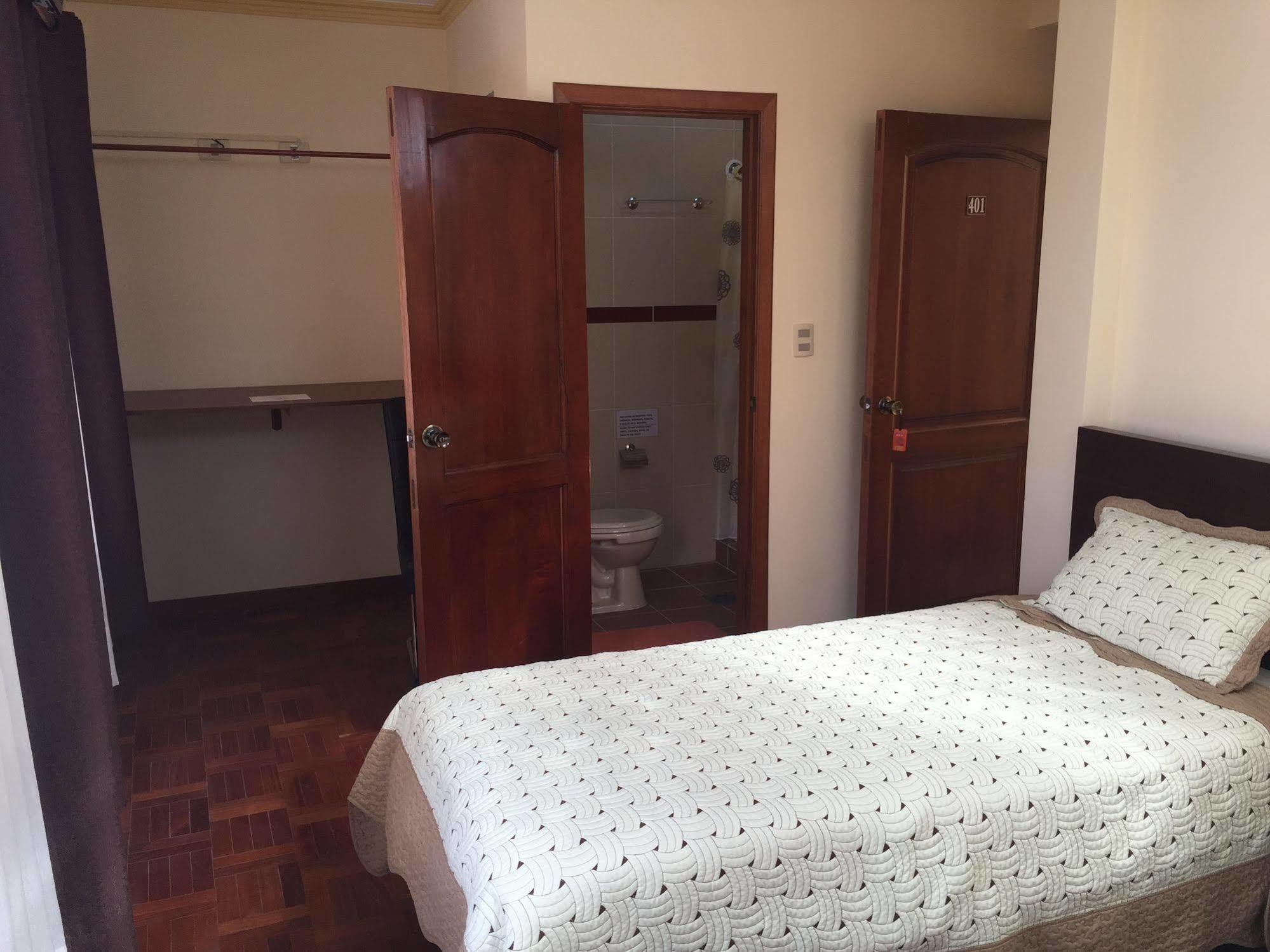 Residencial Alta Vista Bed & Breakfast ลาปาซ ภายนอก รูปภาพ